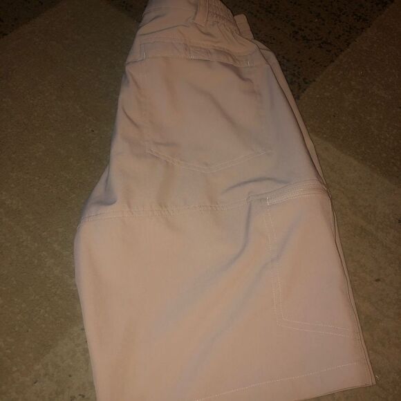 BA leaf shorts  - Picture 3 of 3